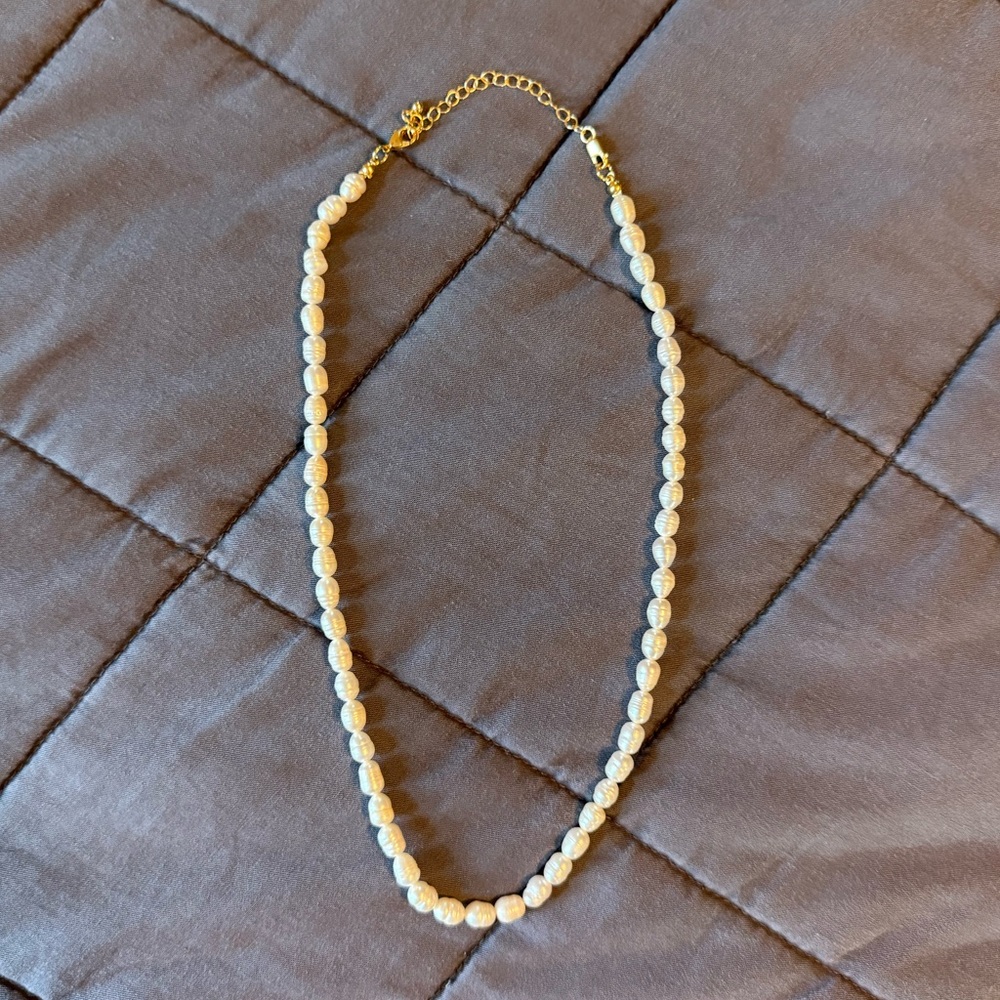 Mauve Jewlery North Shore Pearl Necklace